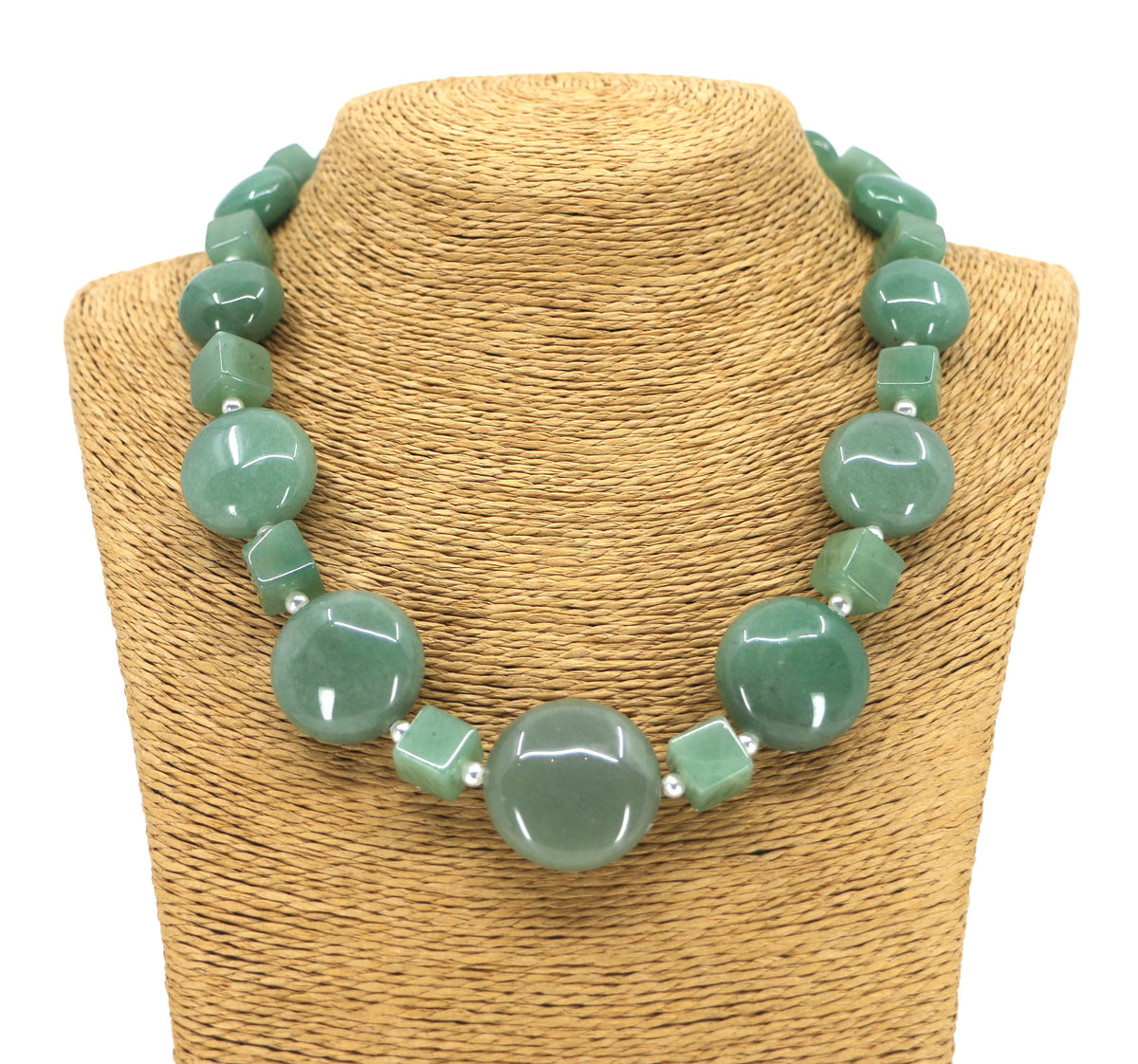 Collar de Jade Verde con bolitas de piedra de río – Collares Joyeria Mara Virino Guatemala