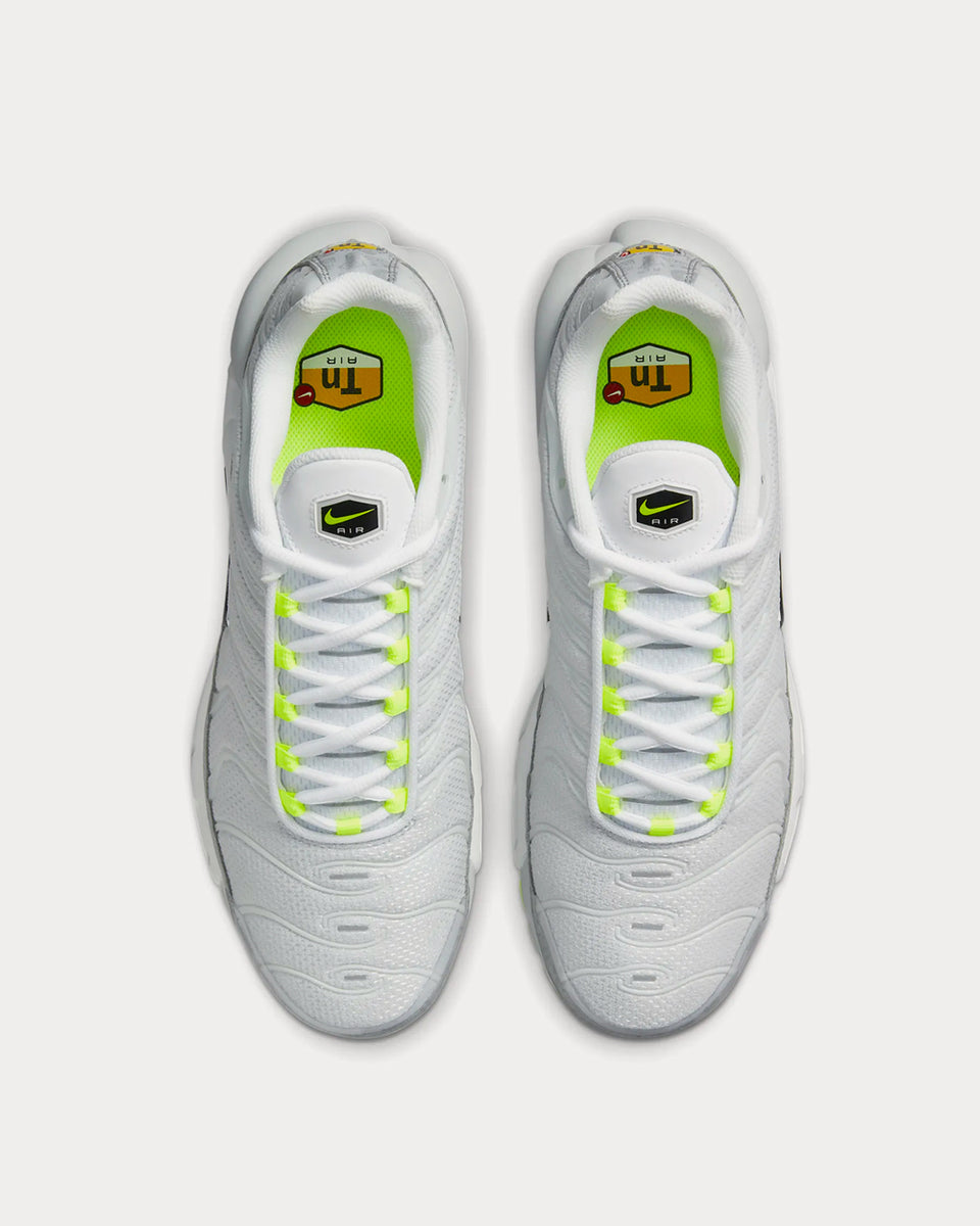 Nike Air Max Plus Platinum / Wolf Grey / White / Low Top Sneakers - Sneak in Peace