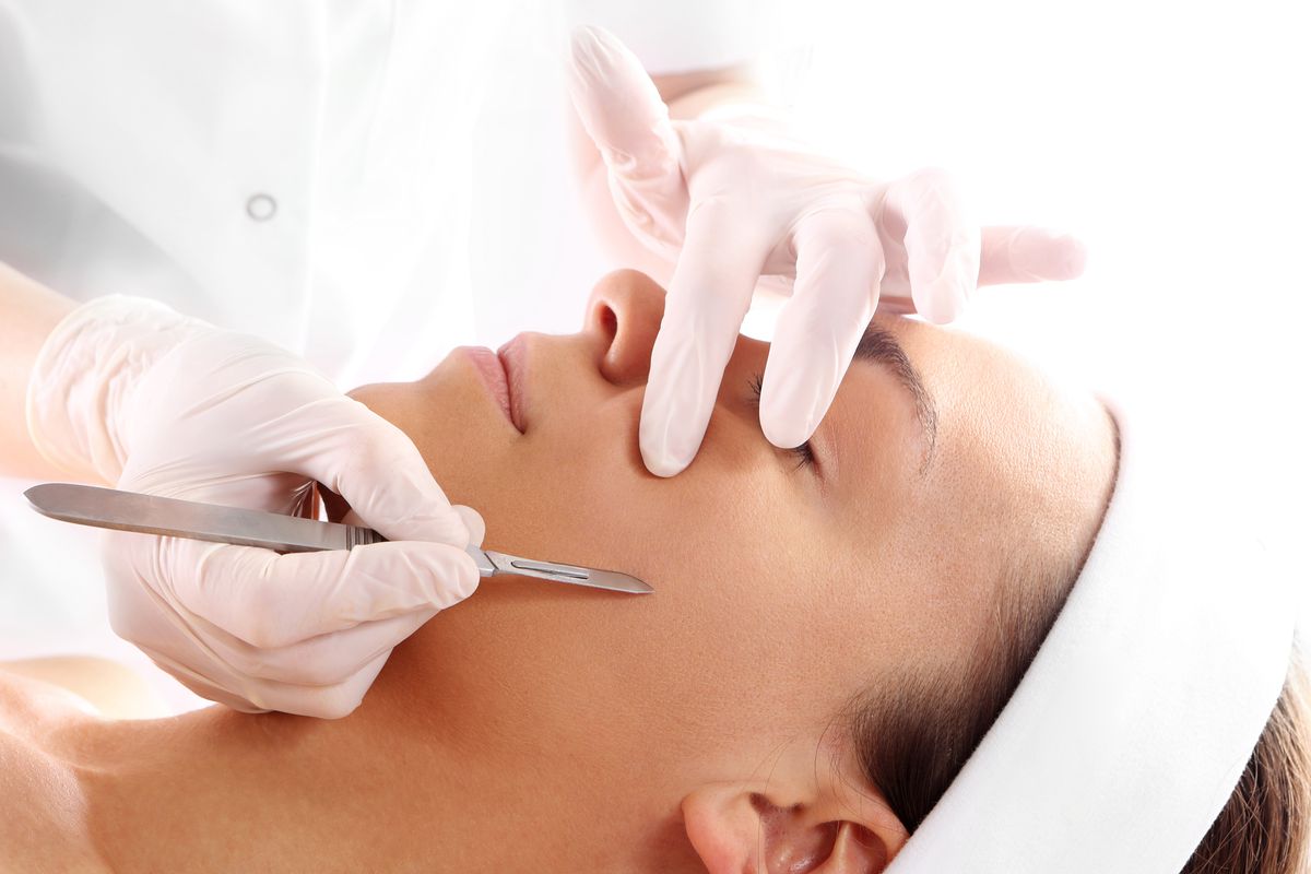 Pittsburgh Dermaplaning - Reveal Skin & Beauty Spa, Dermaplaning Facials, Chemical Peels, Acne Facial, Customized Facials, Bridgeville Skincare Specialists, Pittsburgh Esthetician.