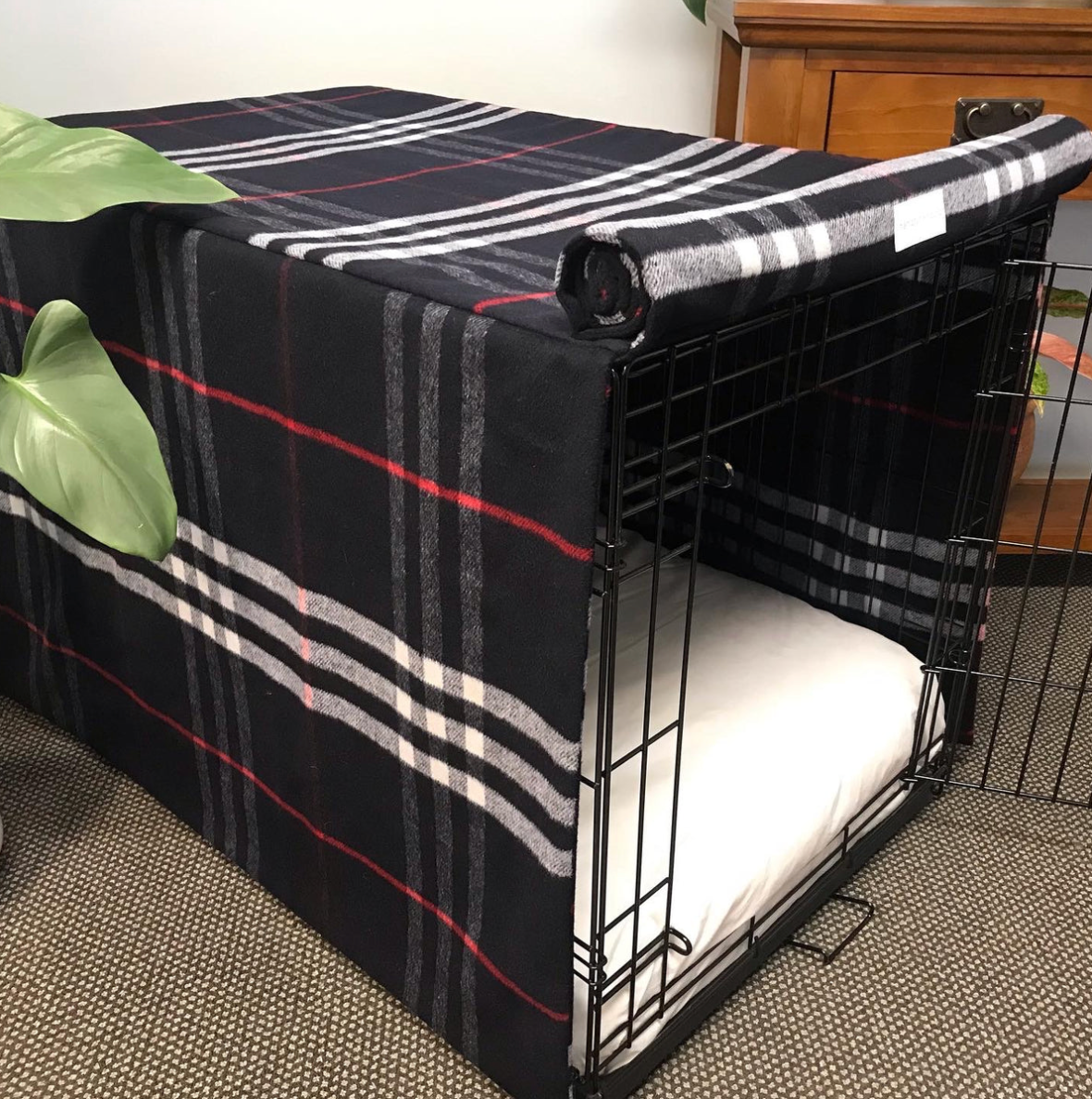 is it safe to put a blanket over a dog crate