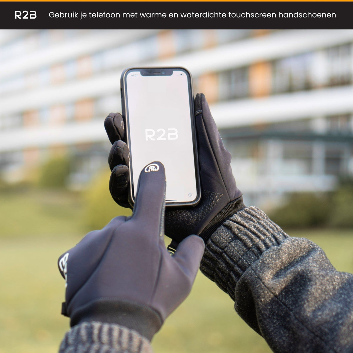 noodsituatie Rauw versus Waterdichte touchscreen handschoenen kopen? Kijk snel bij R2B Store!