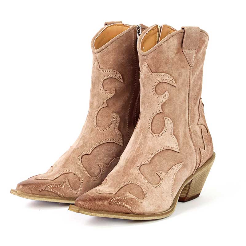 SUEDE BOOTS – J BY J