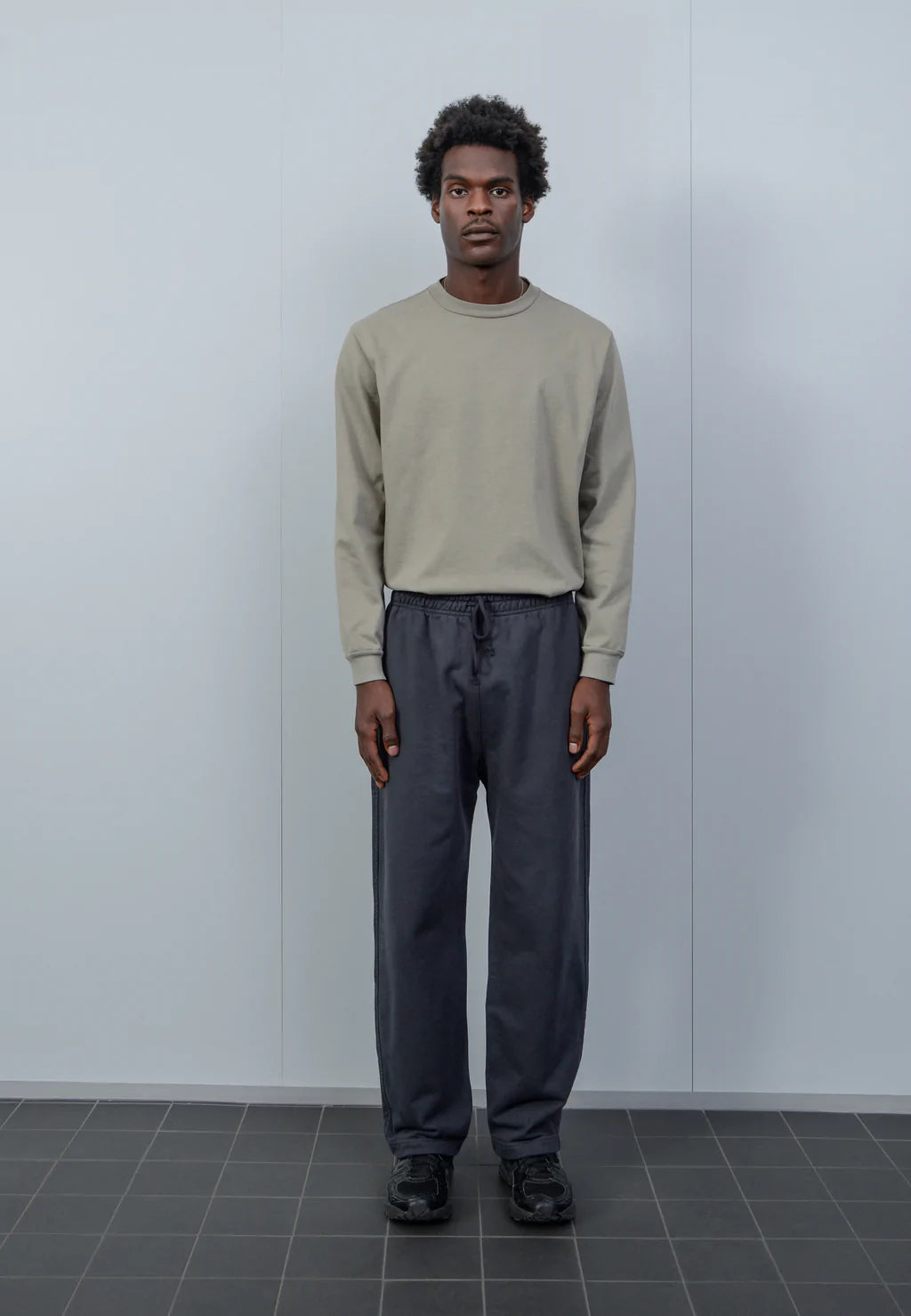 Super Weighted Sweatpant Charcoal