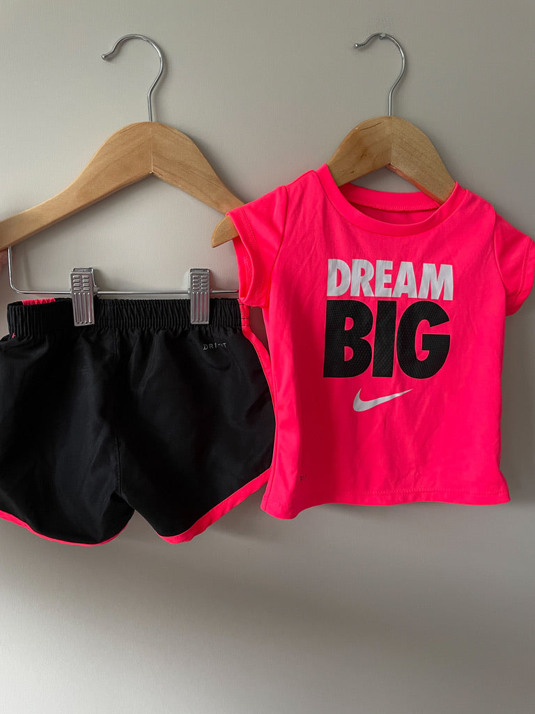 Nike Set - 12M