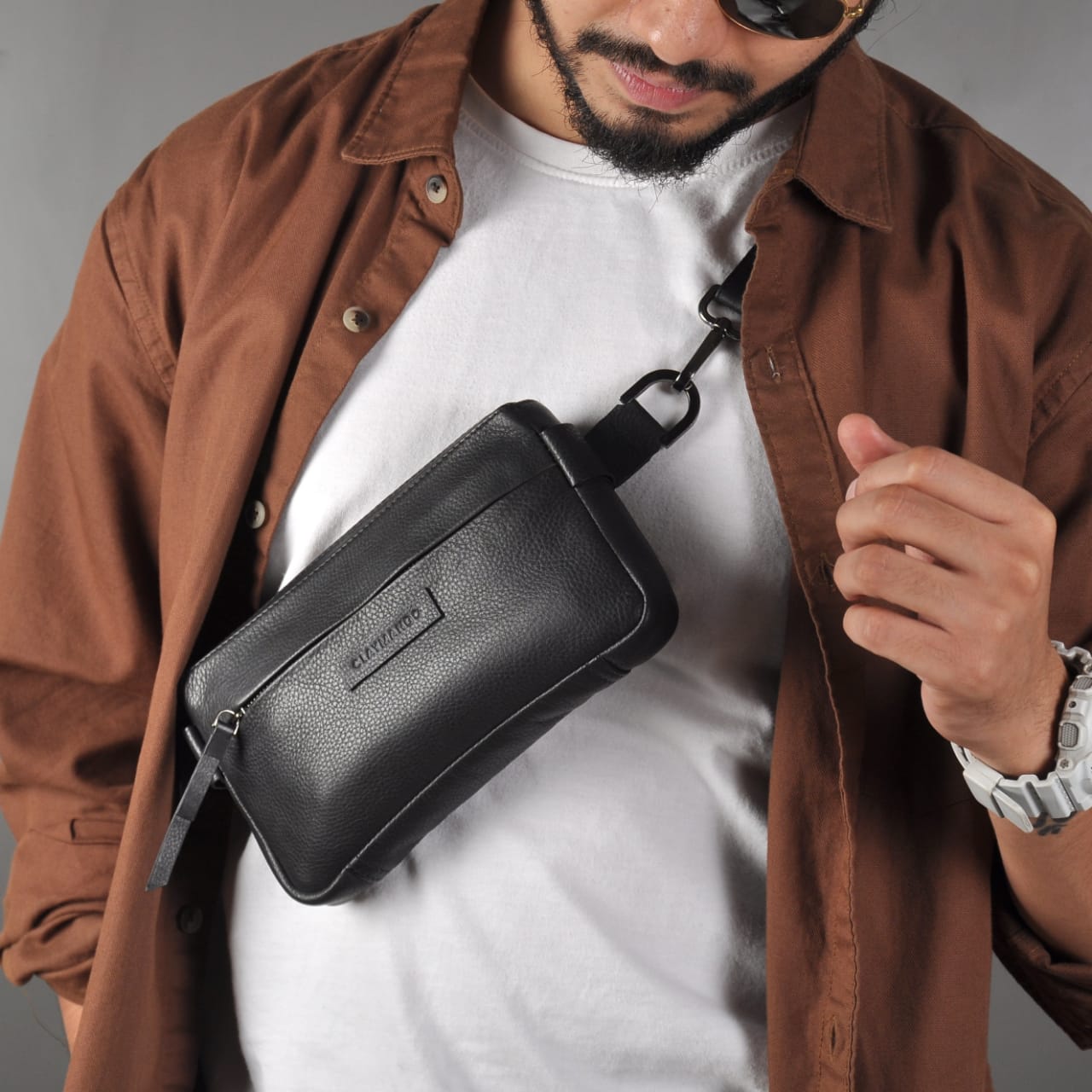 Saghen _UNISEX _Sleek and compact _ Fanny pack | cross body bag _ hand