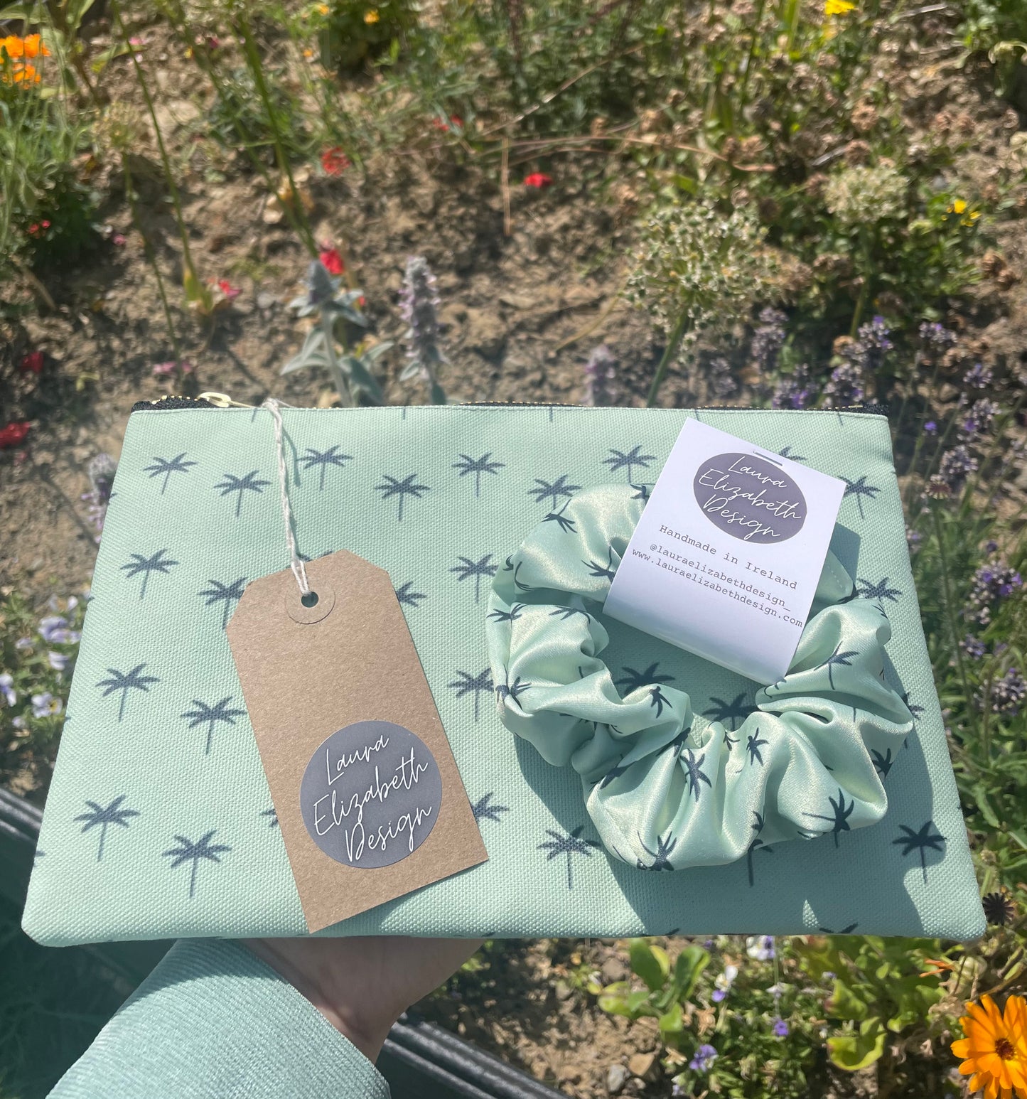 Zipper Pouch & Scrunchie Gift Set