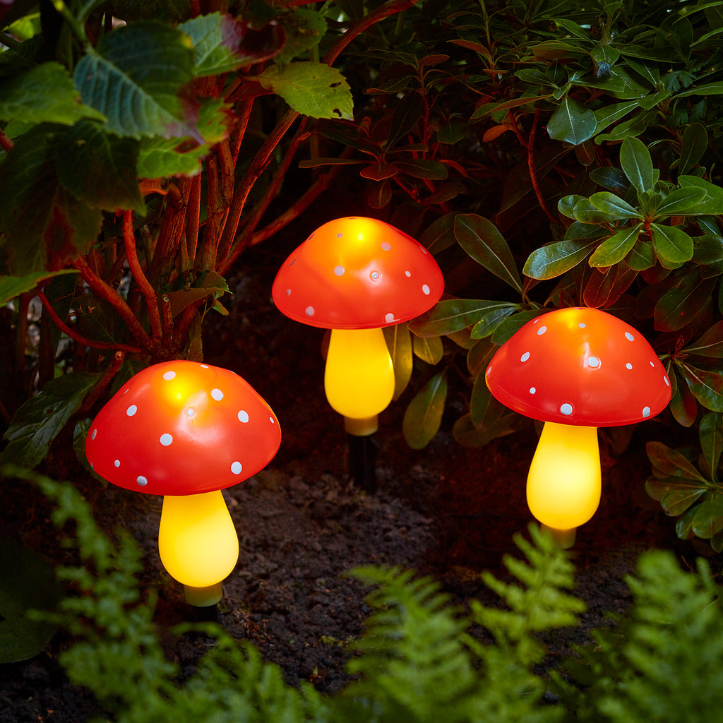 3 Mushroom Solar Path Lights | Lights4fun.com