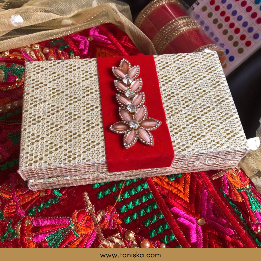 Novelty Bridal Gift Hamper Gift Set - Perfect Gift for: Roka, Kurmai, Shagun, Shaadi, Walima