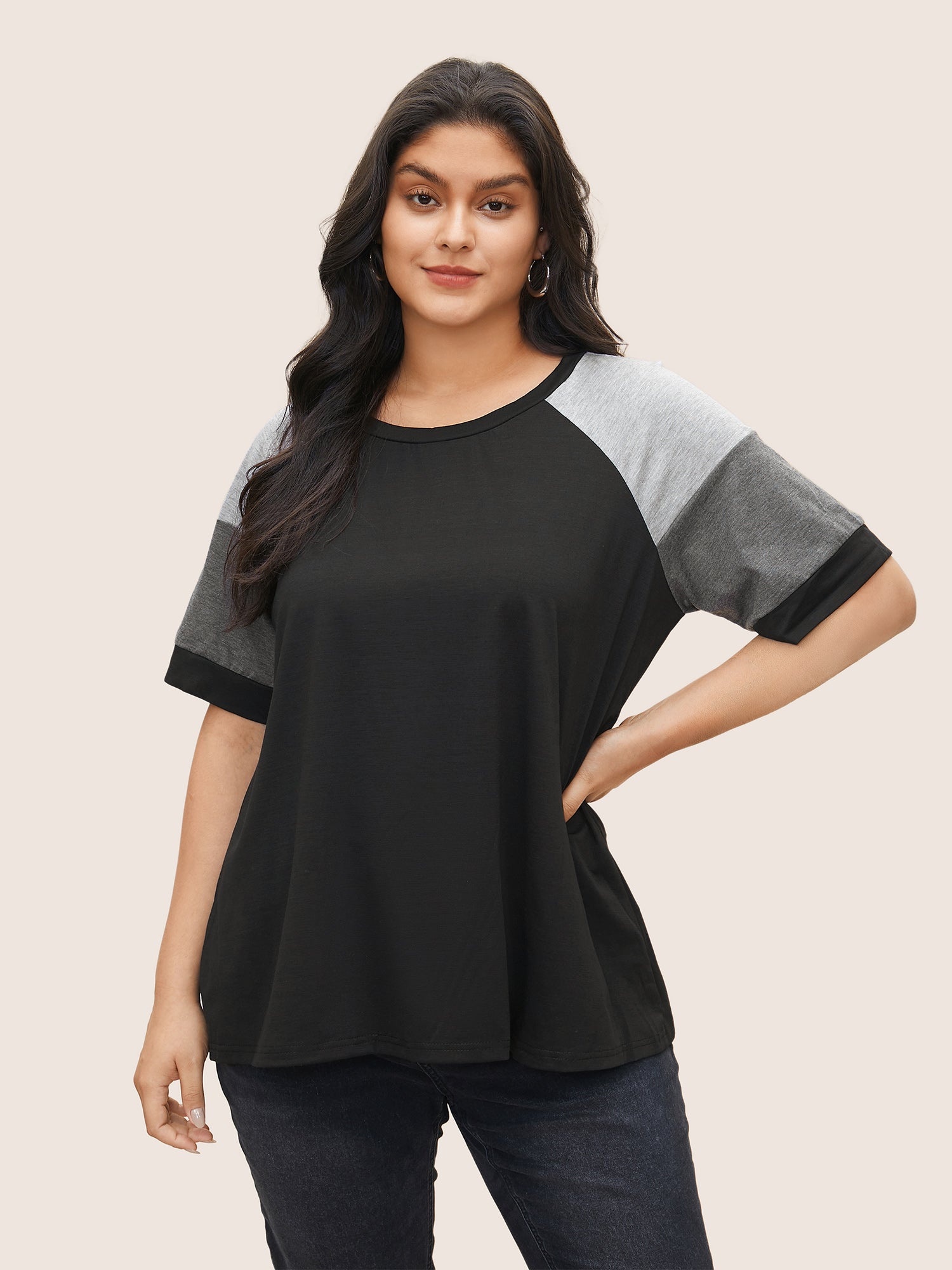 

Plus Size Women Everyday Colorblock Contrast Raglan sleeve Short sleeve Round Neck Casual T-shirts BloomChic, Black