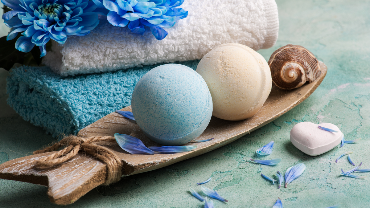 teal bath bombs