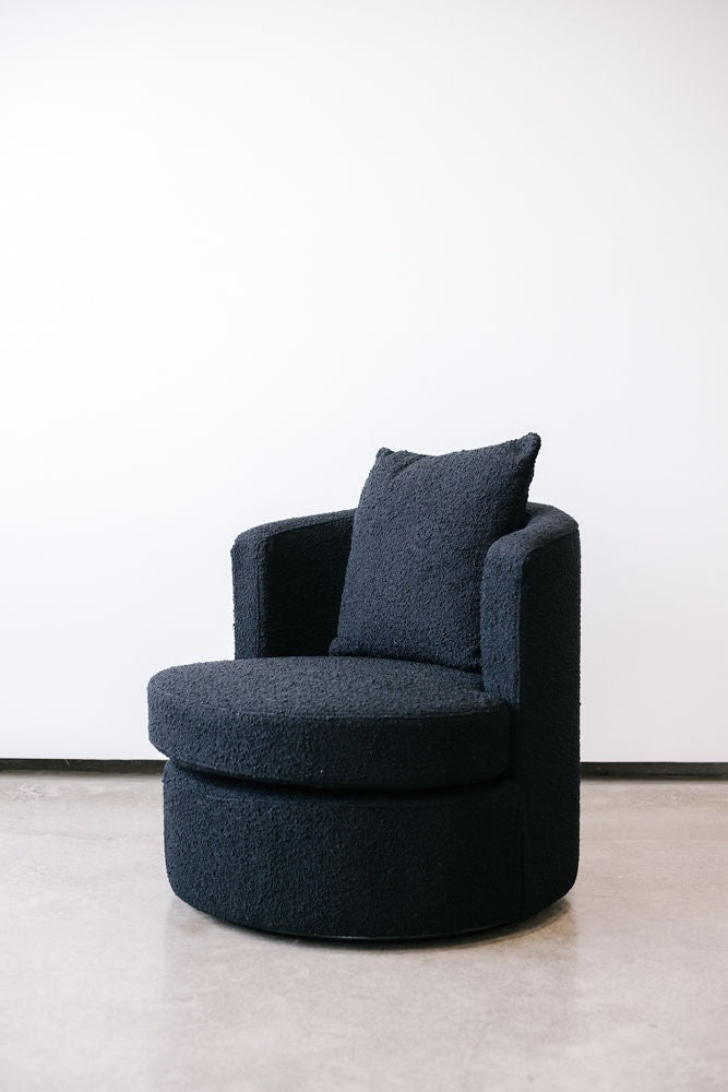 black swivel bucket chair