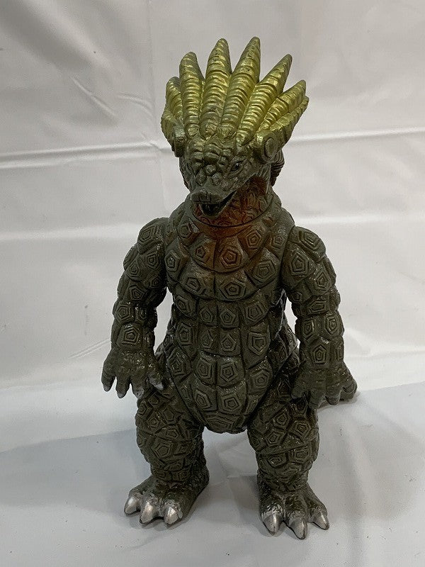 春新作の ウルトラマン怪獣消しゴムシリーズ サラマンドラ（黒