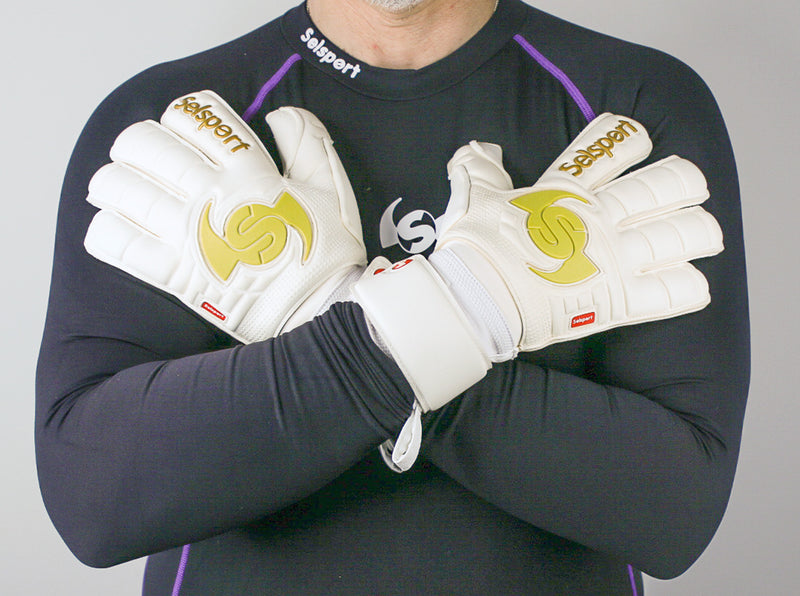 selsport junior goalkeeper gloves