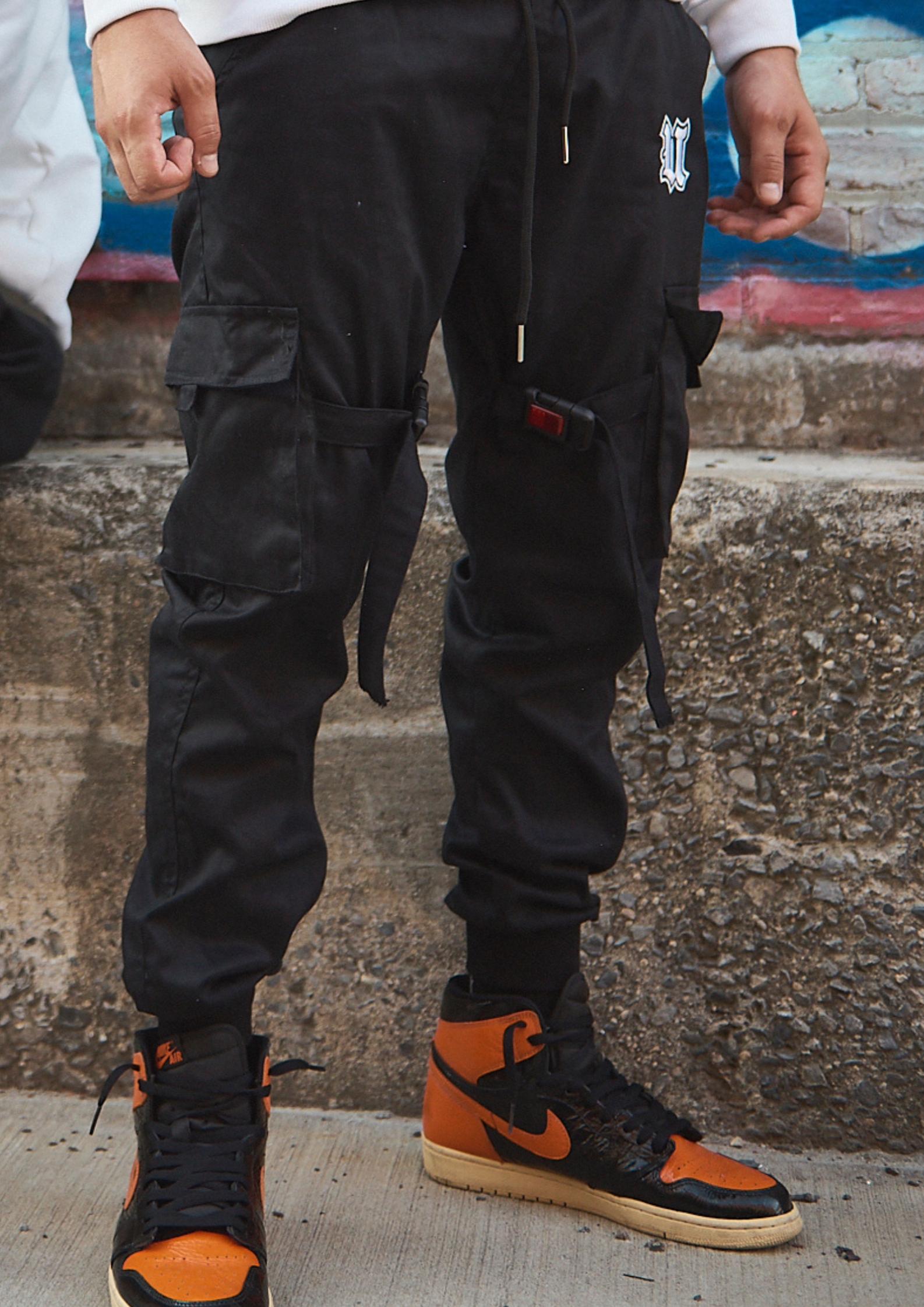black cargo pants with jordan 1
