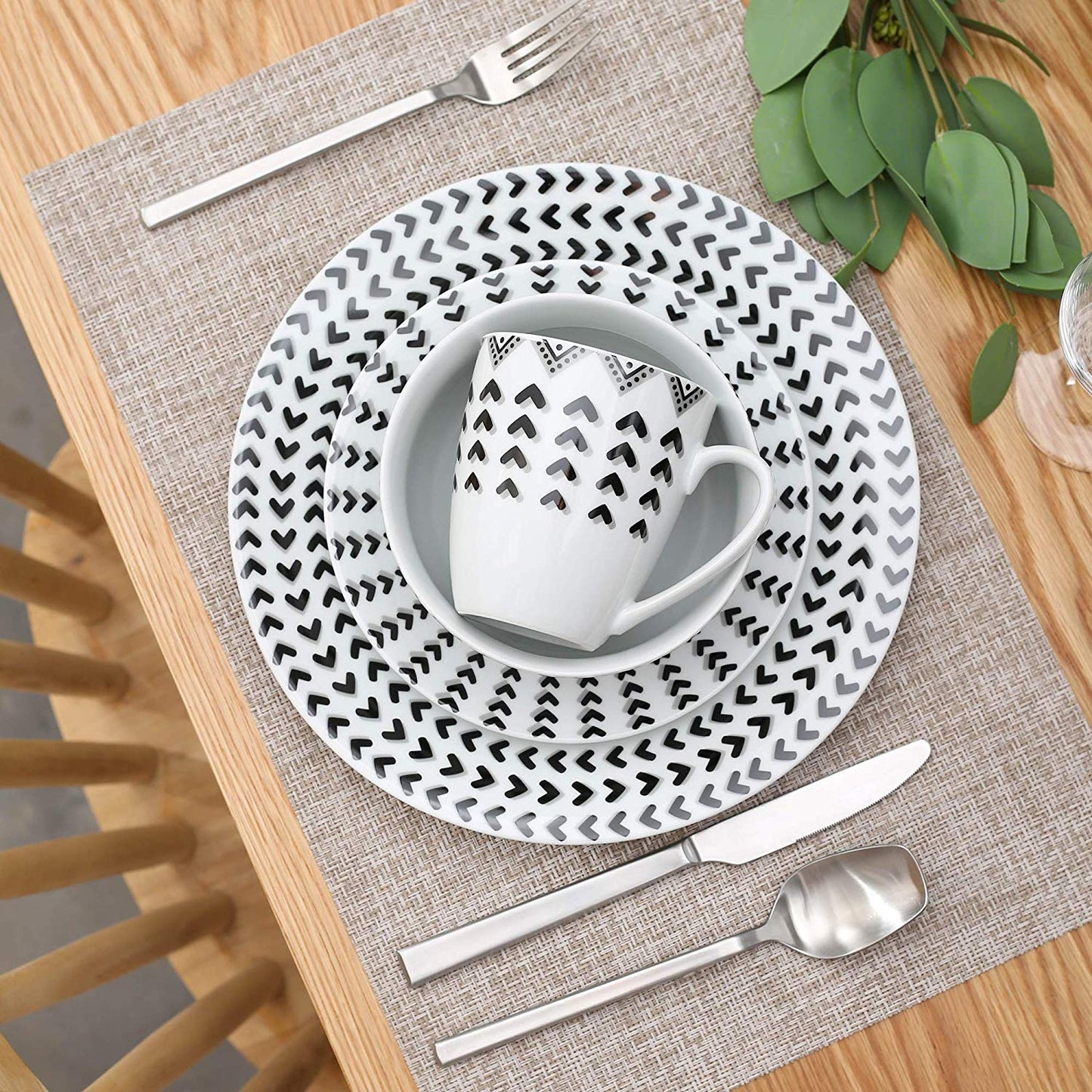 Campton 32-Piece Porcelain Ceramic Tableware Dinner Plate Set with Dinner Plate,Dessert Plate,Cereal Bowl and 380ML Mug - Nordic Side - 32, 380, and, Bowl, Campton, Ceramic, Dinner, ML, Mug,