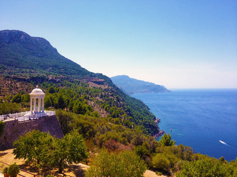 spain-cliffs-and-beach