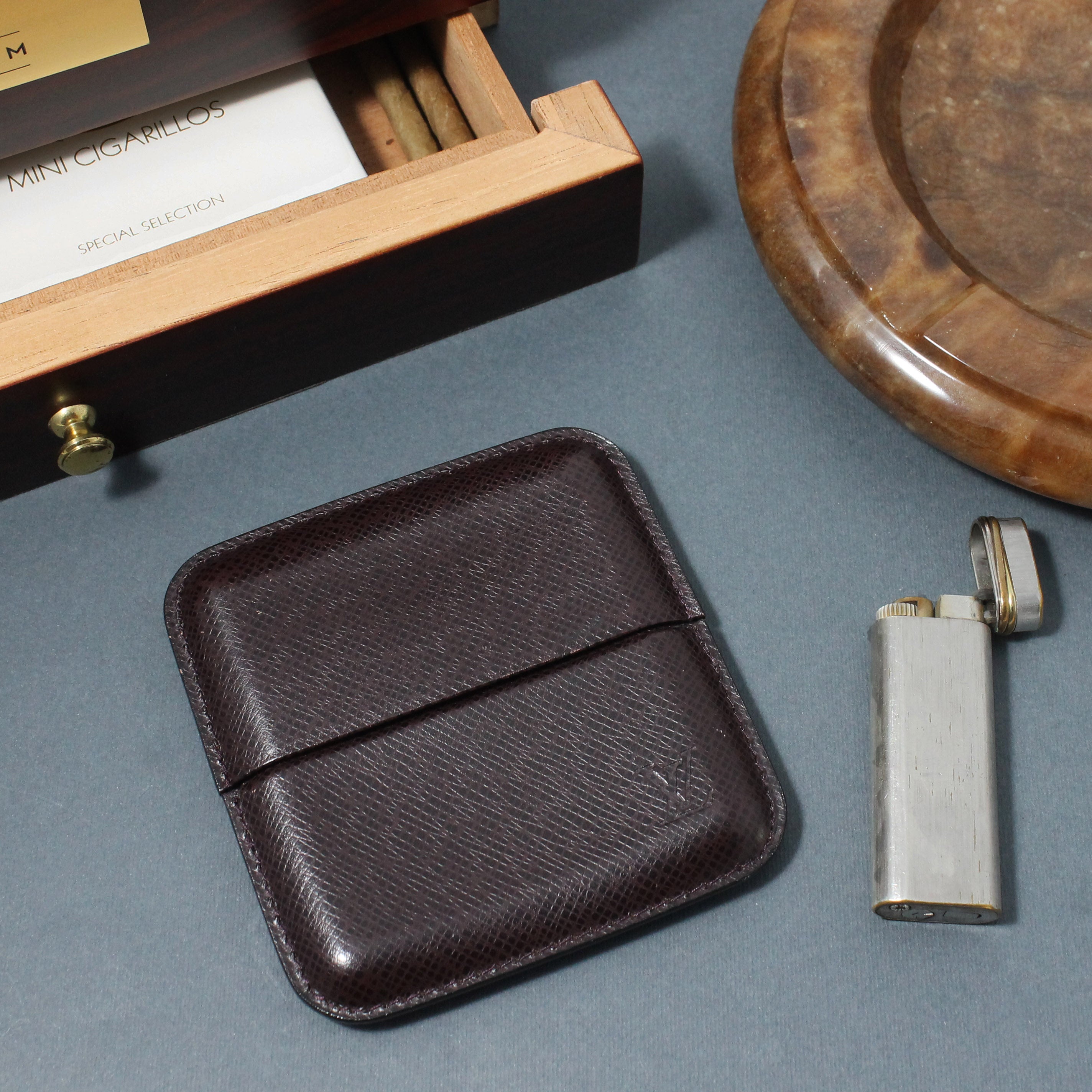 驚きの安さLOUIS VUITTON NOMAD Tobacco iPod CASE ポータブル