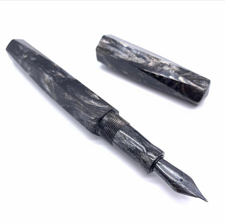 Afleiden schakelaar samenkomen Oumuamua DiamondCast Custom Order Fountain Pen – Tailored Pen Company