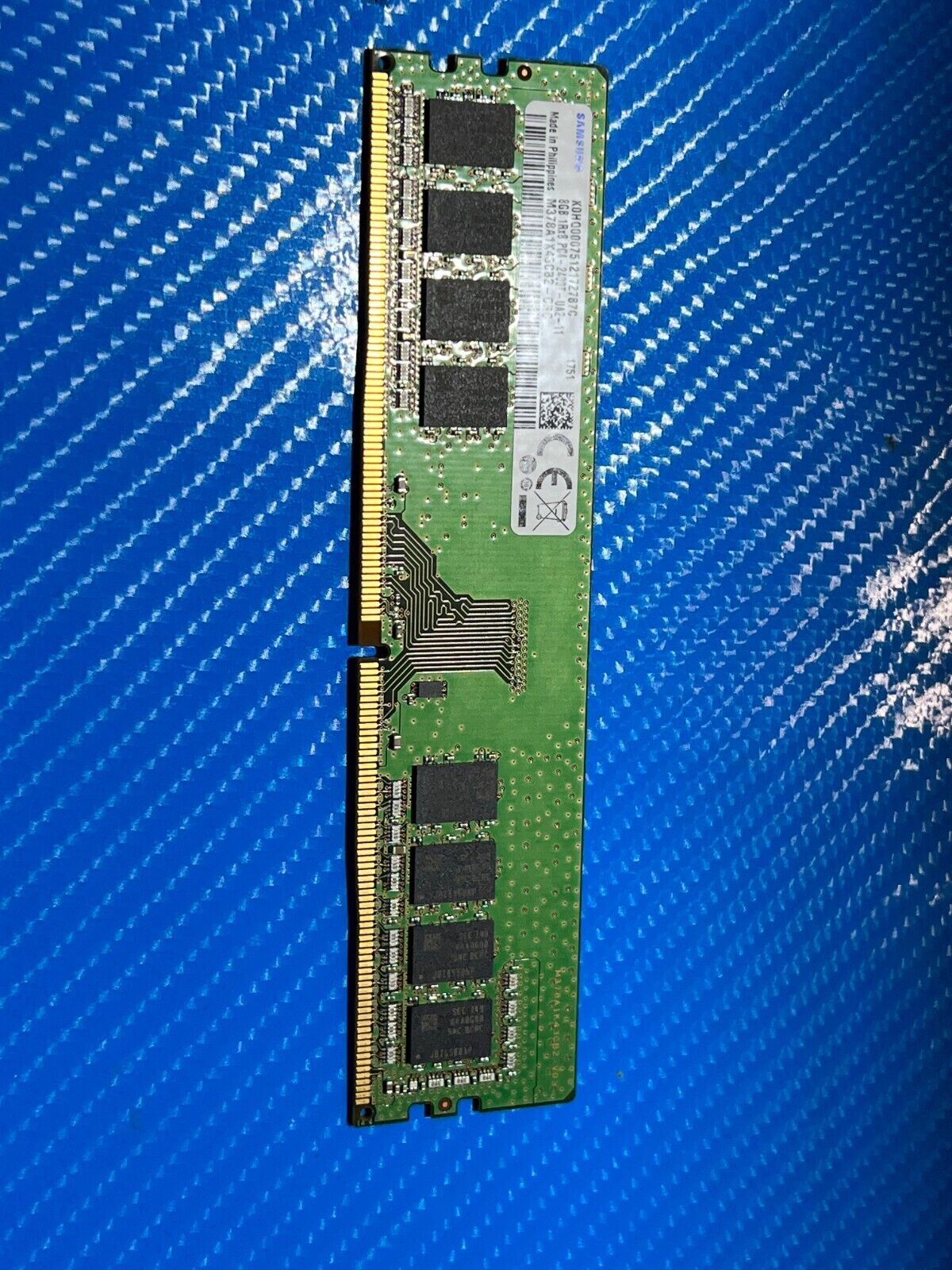 Samsung 8GB 1Rx8 PC4-2400T-UA2-11 DDR4 Desktop RAM Memory