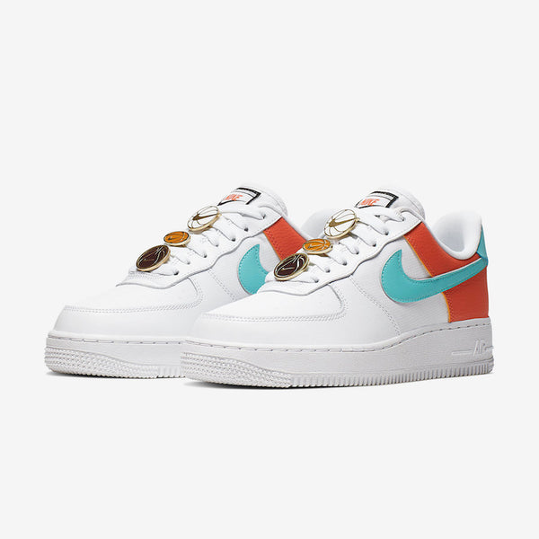 Nike Wmns AIR FORCE 1 '07 SE (AA0287 