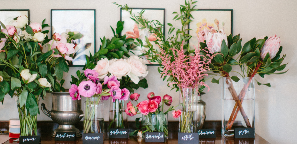 A DIY flower bouquet bar for bridal showers and brunches