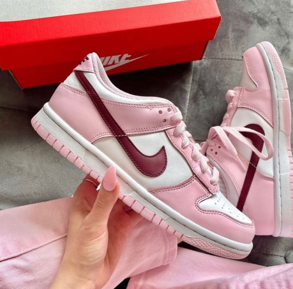 nike dunk low sakura pink