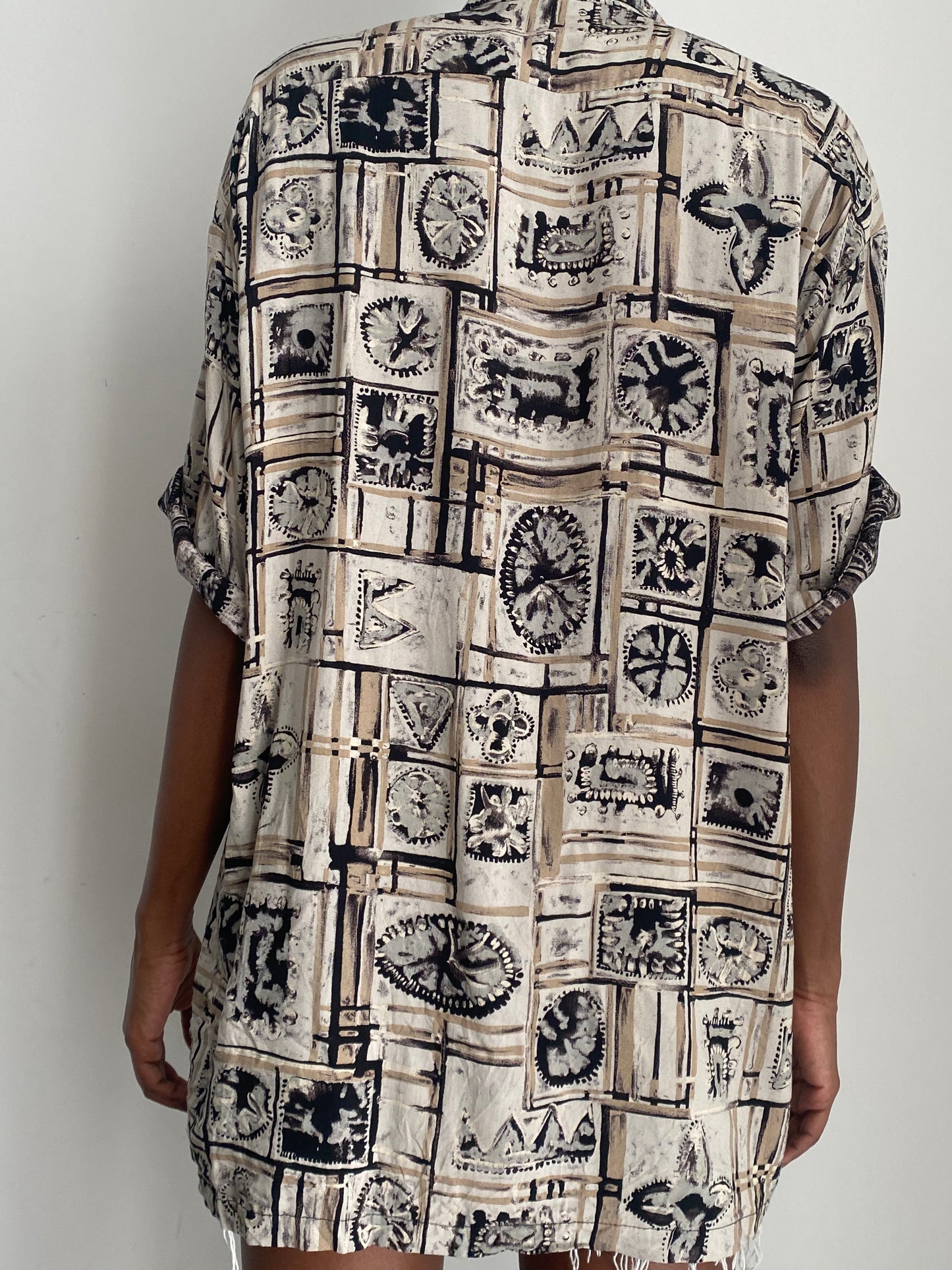 Short sleeves summer shirt