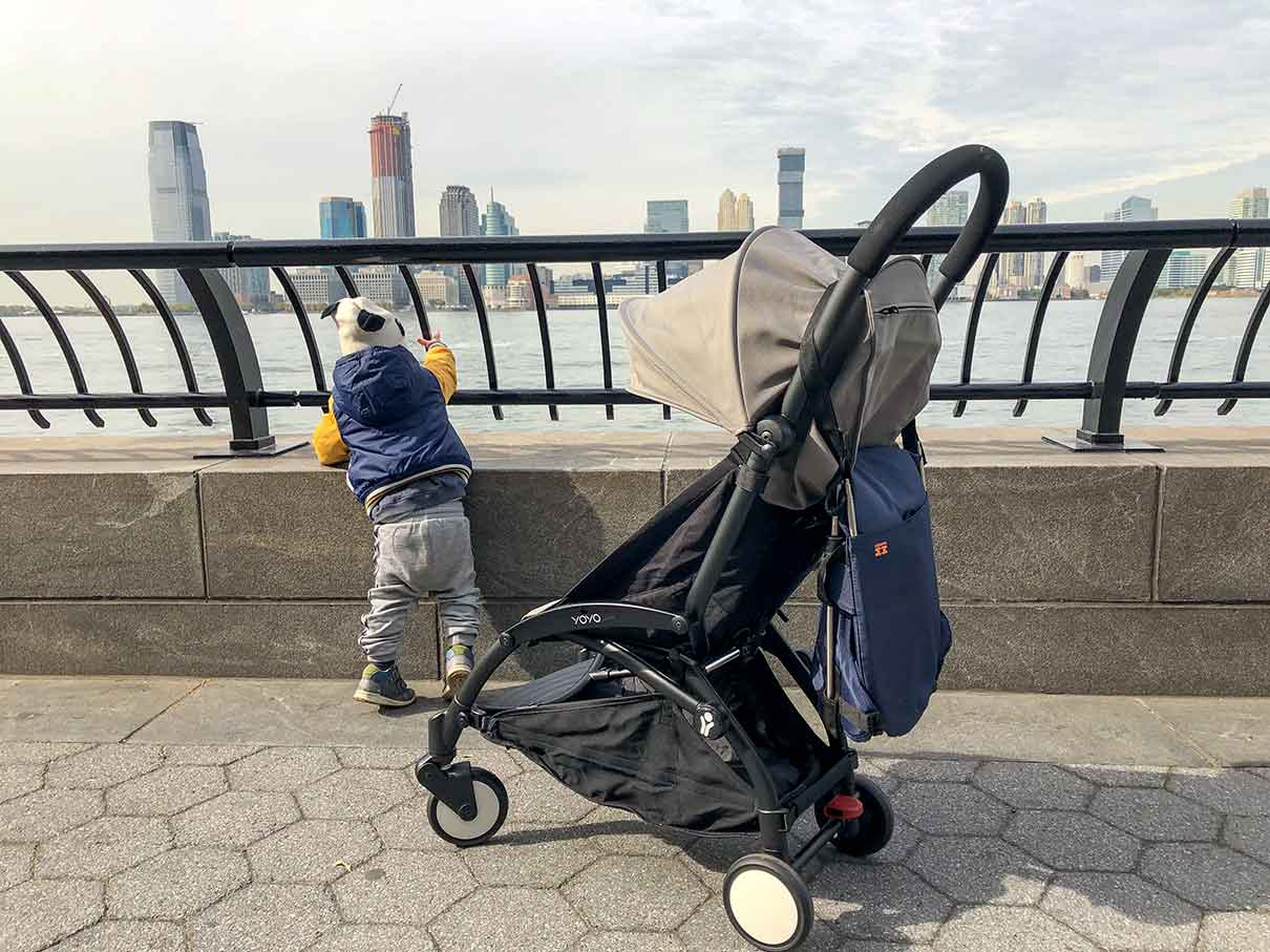 Babyzen_yoyo_New_york_foldable_minimeis_travel_gear