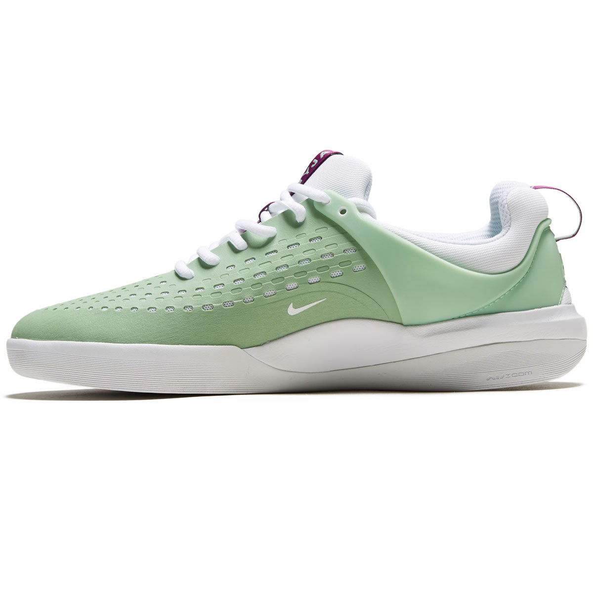 Buy Nike Nyjah 3 Shoes - Enamel Green/White – CCS