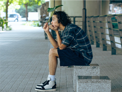 //cdn.shopify.com/s/files/1/0519/2695/8271/files/CC_FEATURE_GRAMICCI_NN_WALKER_SHORTS_CORDUROY_202207_banner_c7678f1e-b92a-4e16-a502-573f9a768062_500x.jpg?v=1658109936