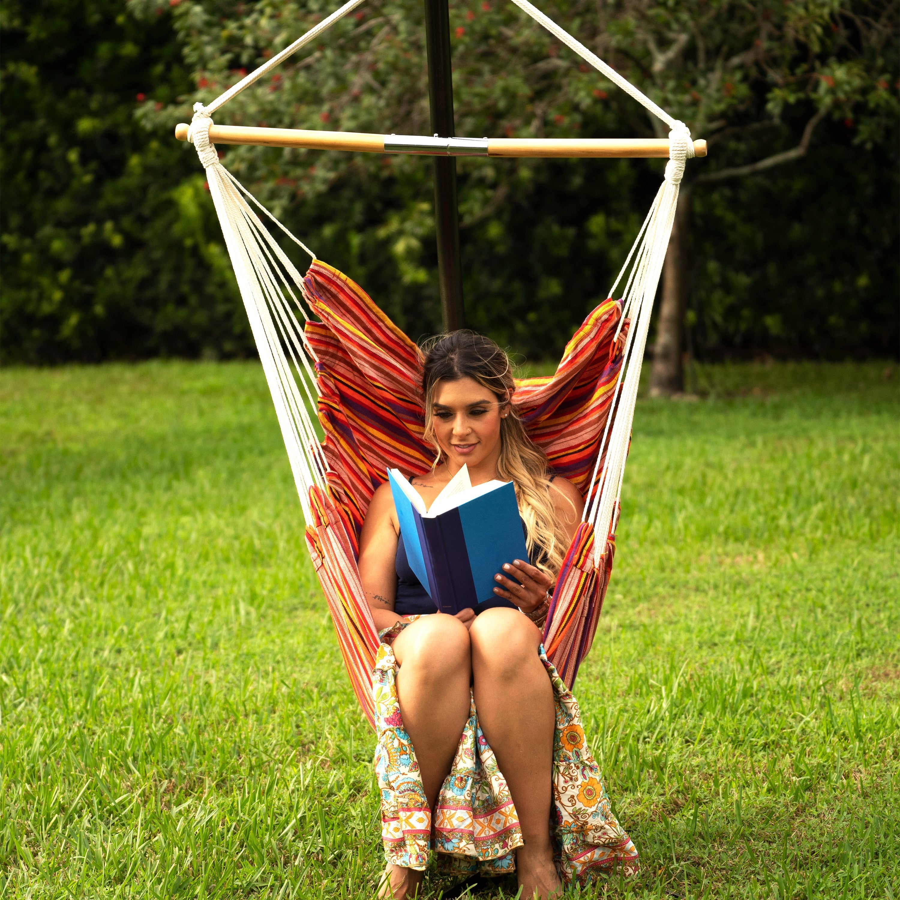 hanging chairs and hammocks