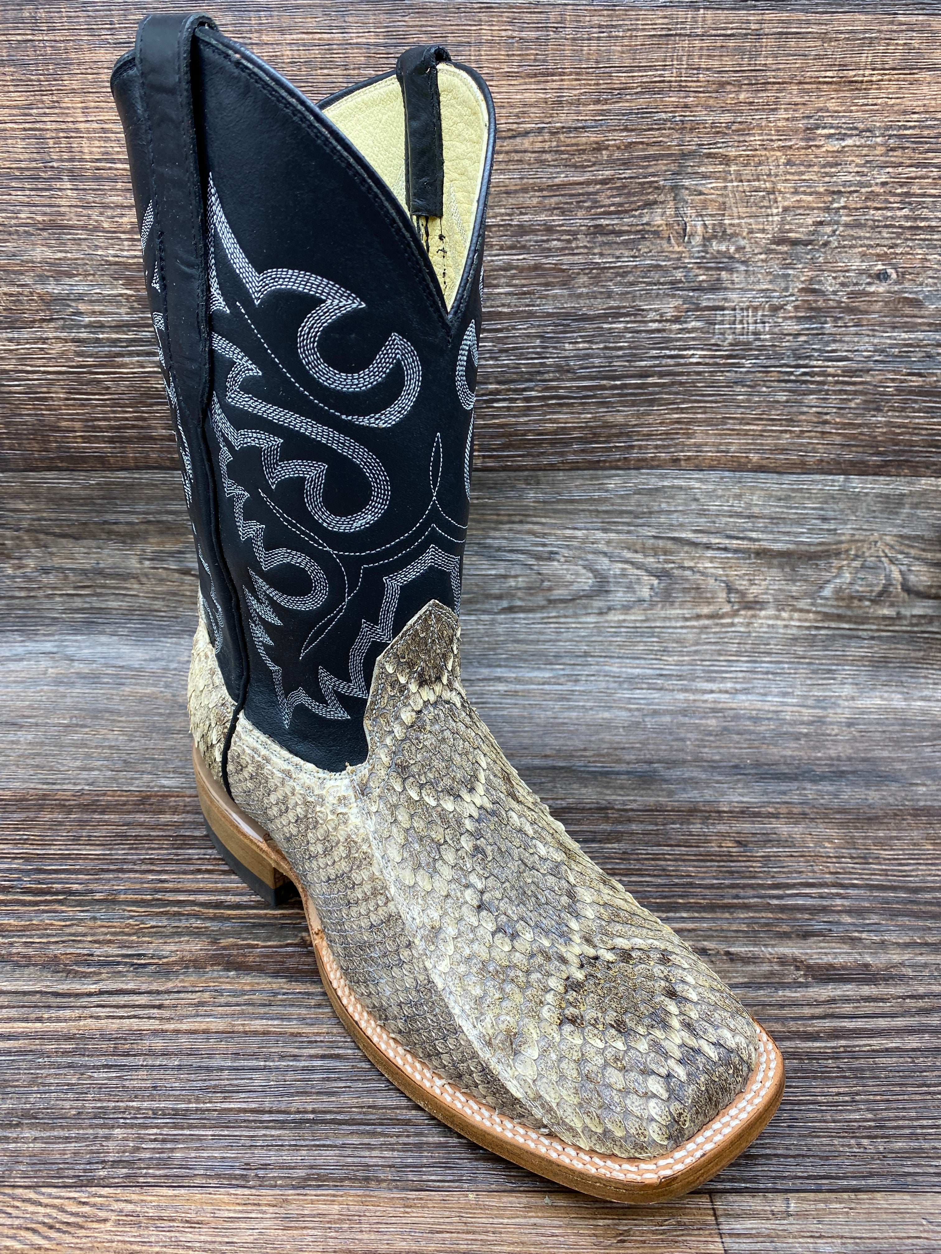 rattlesnake square toe boots