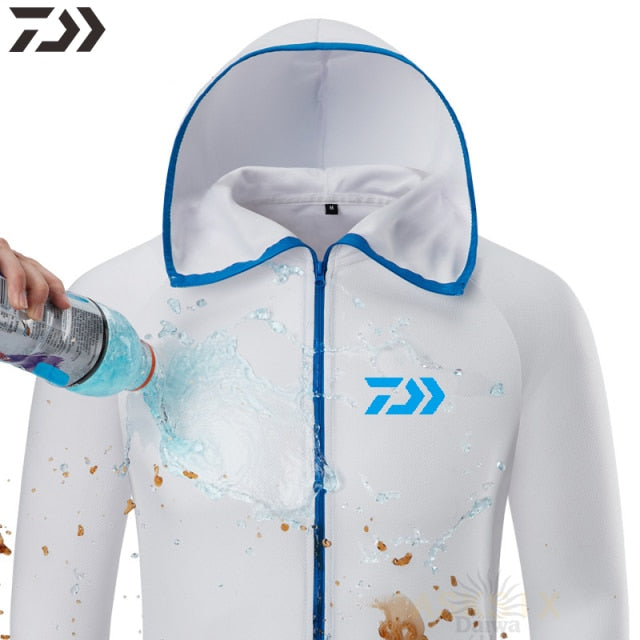 Daiwa Thin Quick Drying Fishing Hoodie Waterproof &Breathable