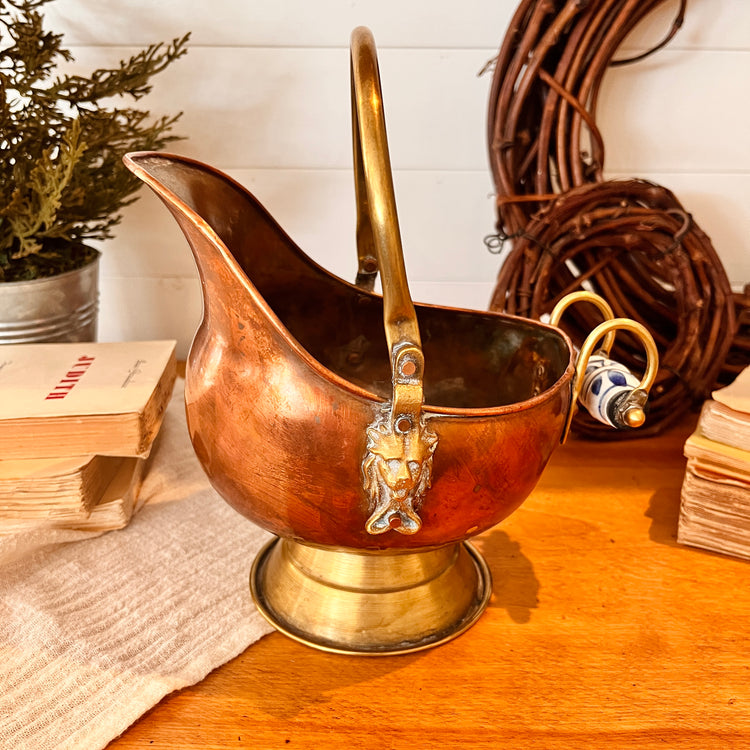 Seau en cuivre vintage