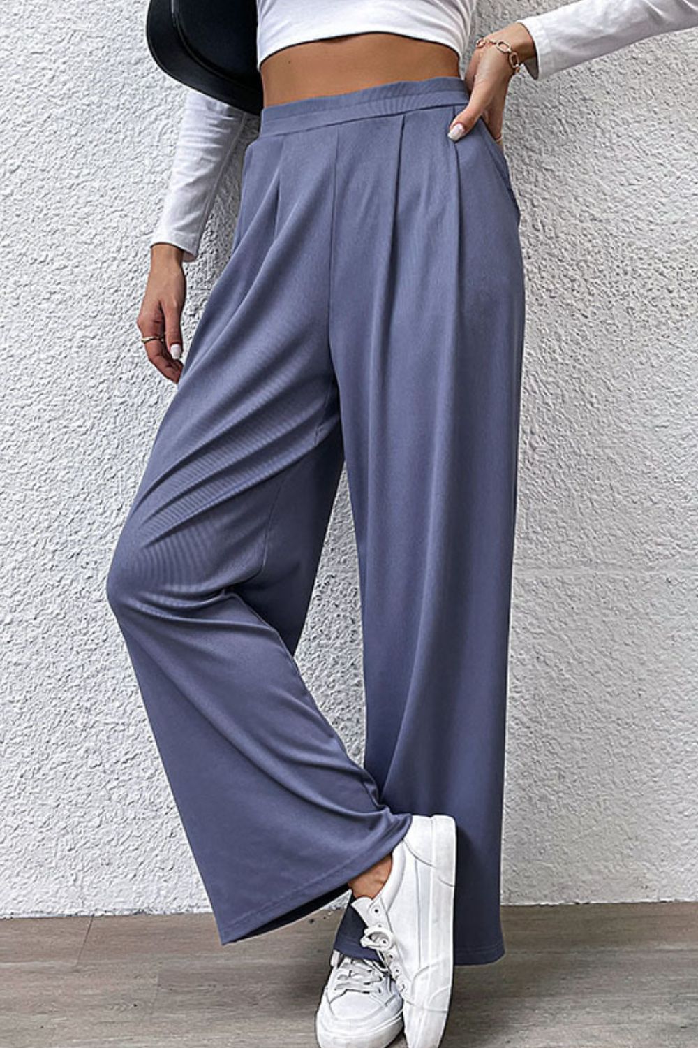 Pleated Detail Wide-Leg Pants with Pockets – Blue Hawthorn Boutique