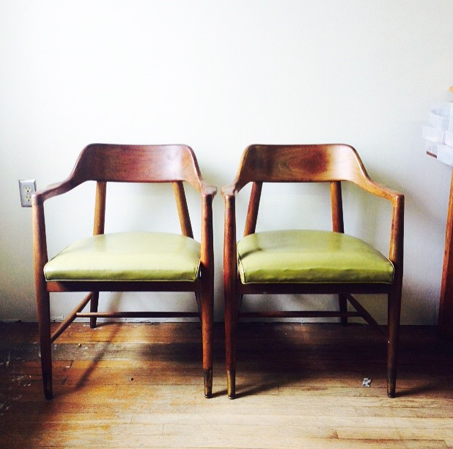 Mid Century Modern Chairs Bankers Chairs in Green Vinyl