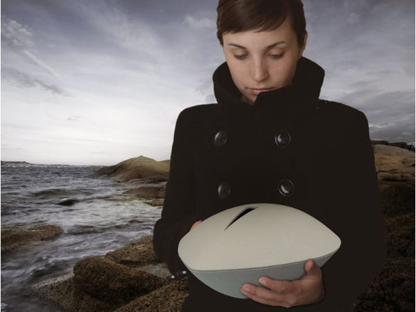 The Memento Biodegradable urn for water burial