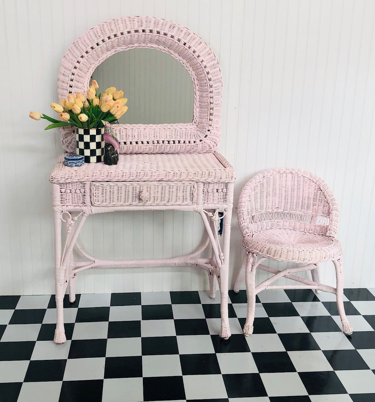 wicker vanity and stool