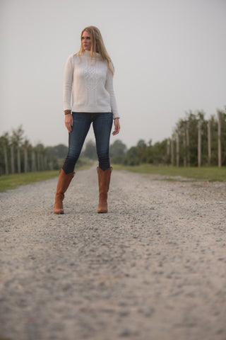 Laura Jean at Sweet Berry Farm in Middletown, RI, Maaike Bernstrom Photography