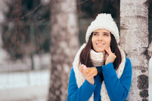 How we take precautions of skin in the winter season?