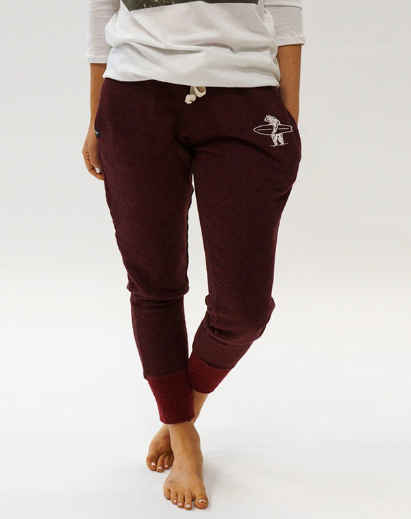 womens slim fit nike joggers