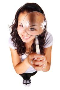 Girl-with-magnifying-glass