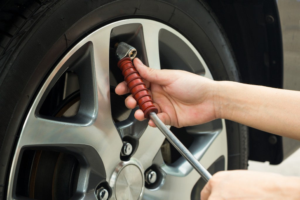 Tyre Inflators: Discover the best tyre inflators: Ensuring safety,  convenience, and peace of mind - The Economic Times