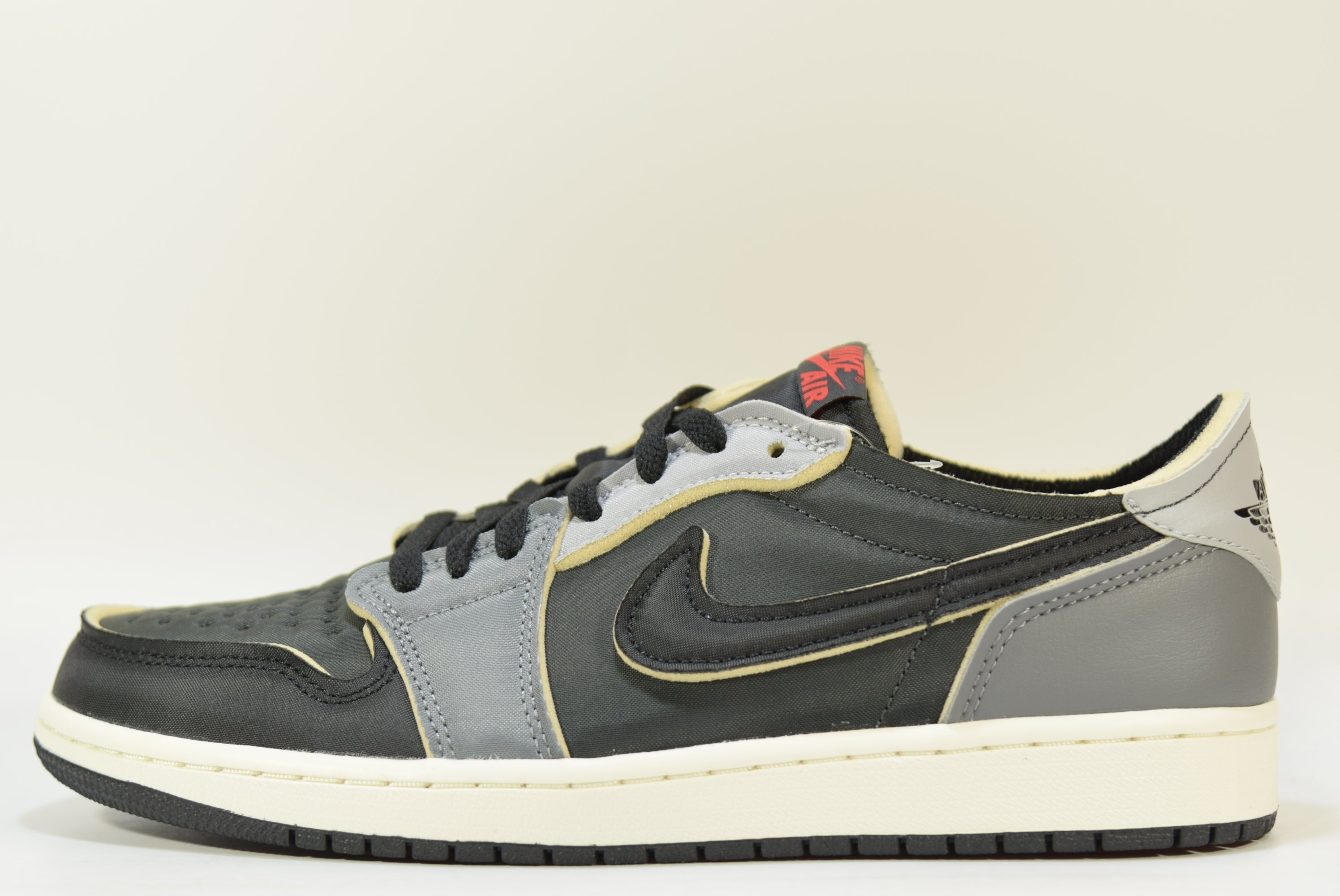 本日限定】AIR JORDAN1 /