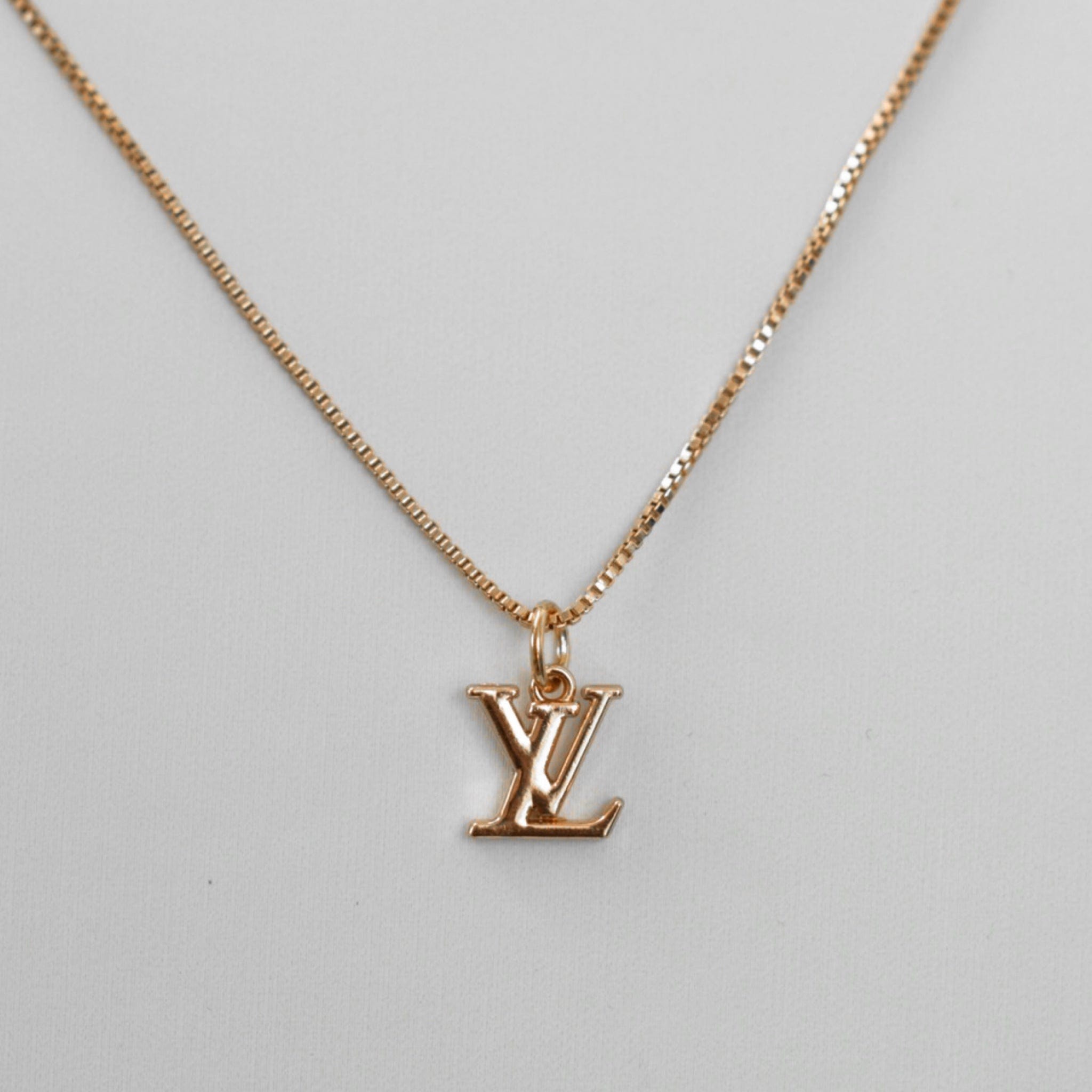 Products by Louis Vuitton: Louisette Necklace - Wishupon