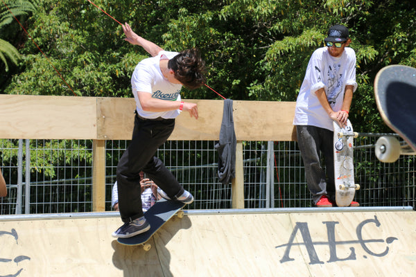 Half Pipe Skate Grind