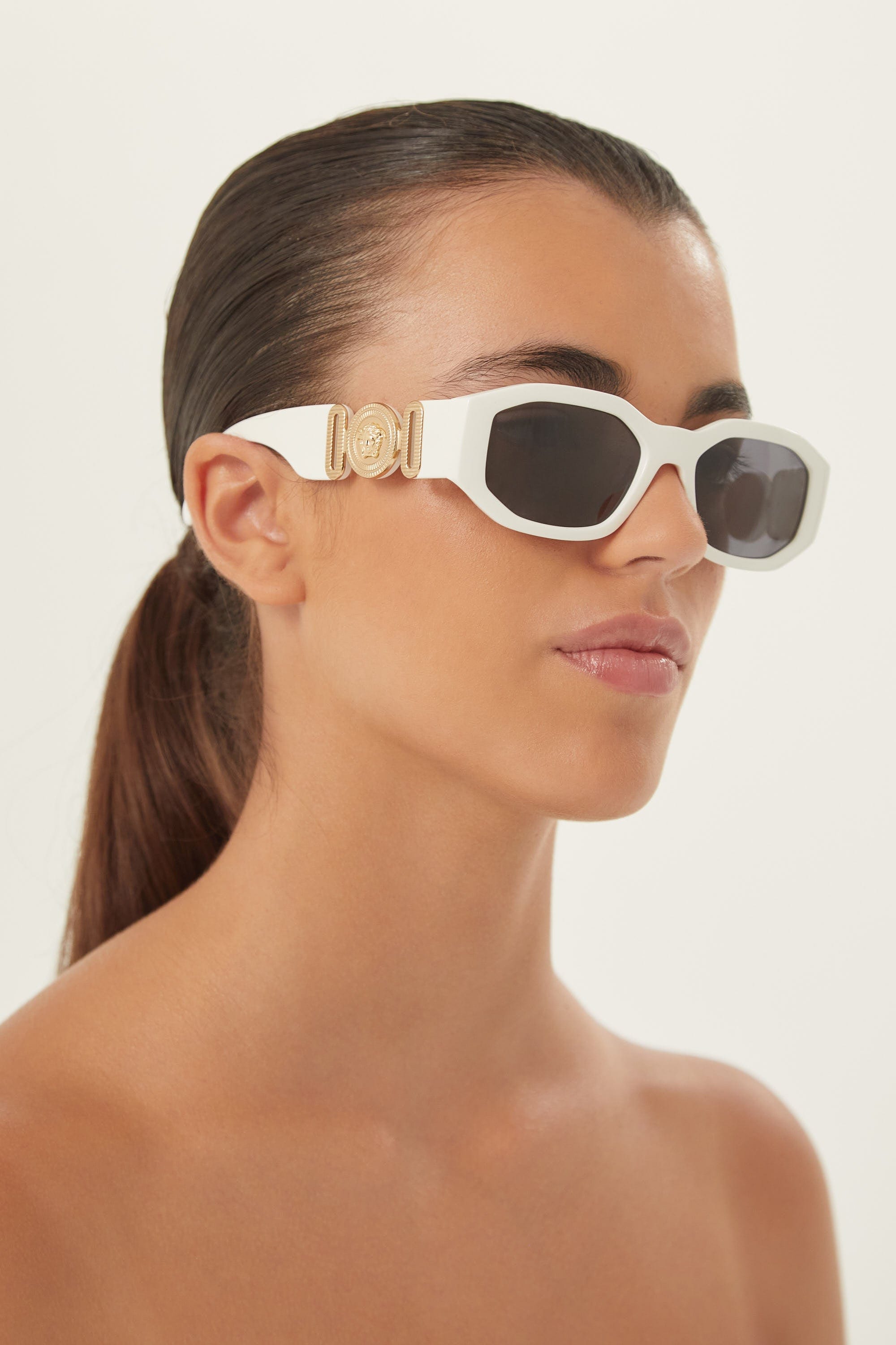 Susteen Min Biscuit Versace biggie sunglasses in white with iconic jellyfish
