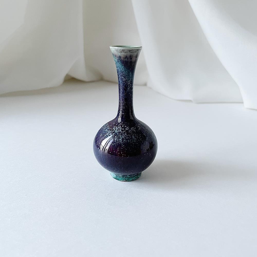 日本産】 Gustvsberg Berndt Friberg Miniature Egg Vase 青磁 