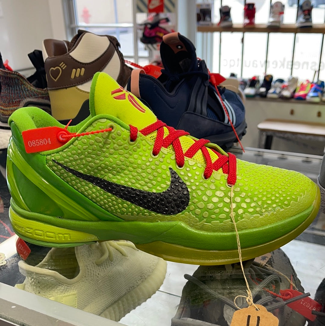 grinch kobe retail