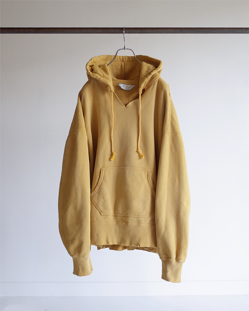 DYED DAMAGE HOODIE(MUSTARD)